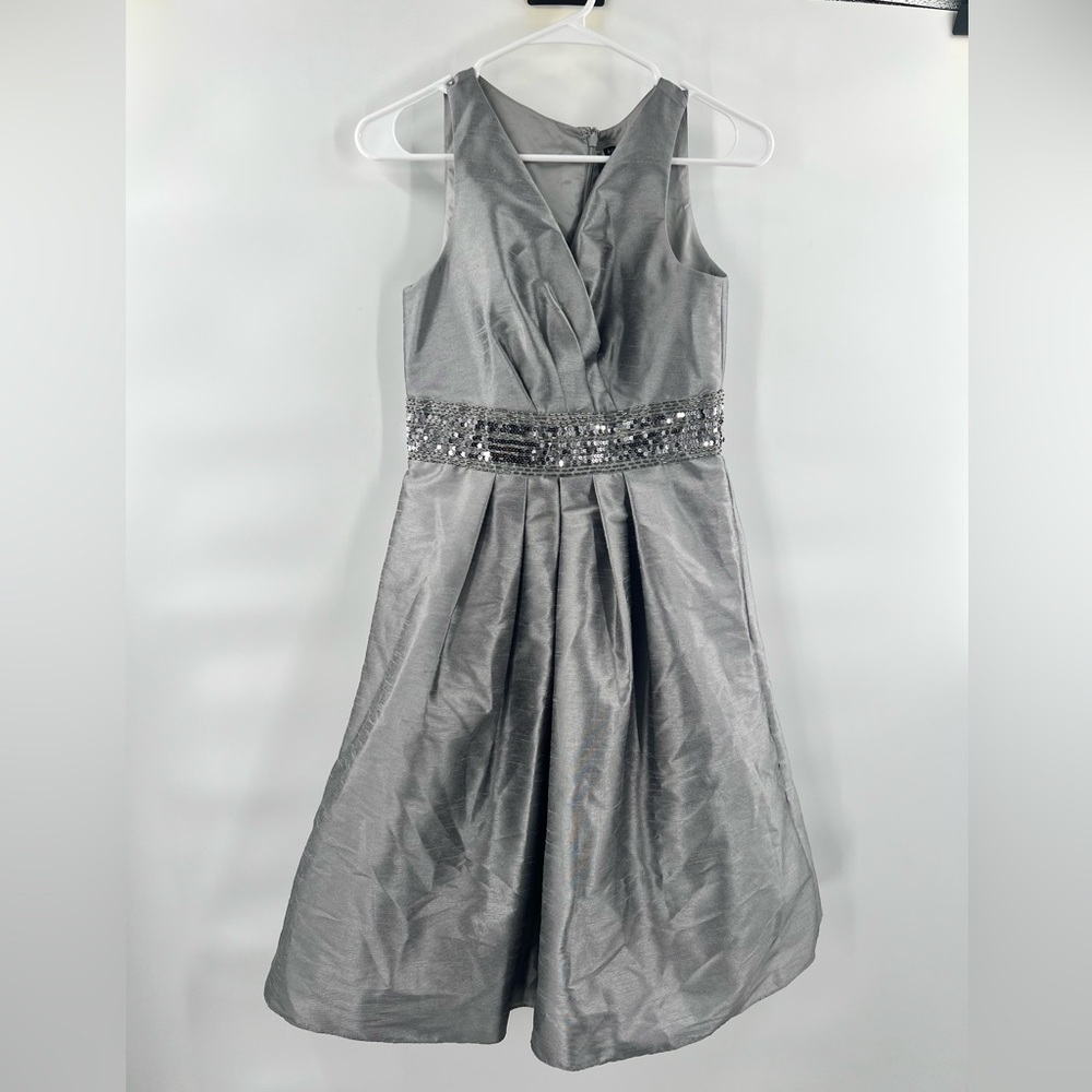 S. Boutique Silver Cocktail Fit Flair Dress Size 4 grey